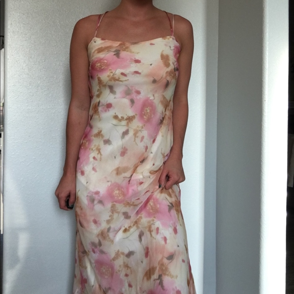 ❗️LAST CHANCE ❗️ Vintage Floral Maxi Dress